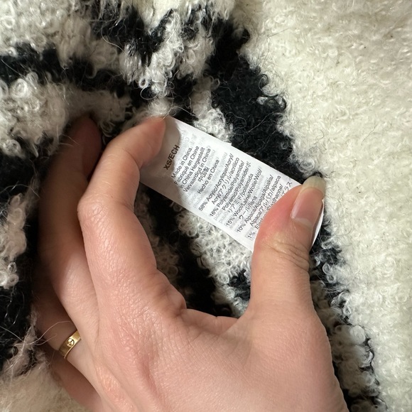 J Crew women’s boucle zebra stripe pullover sweater XS - Picture 6 of 6